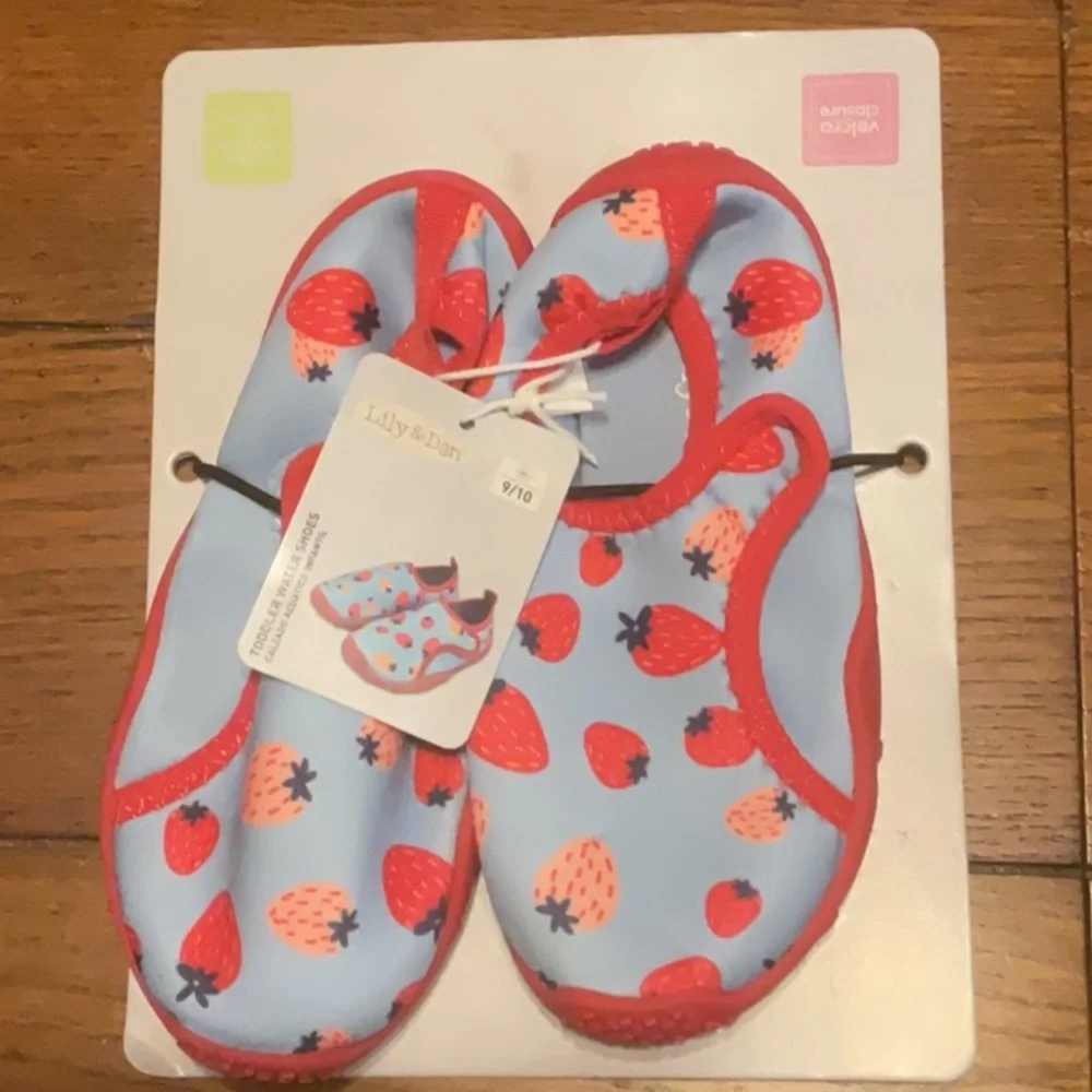 Lily & Dan nwt strawberry